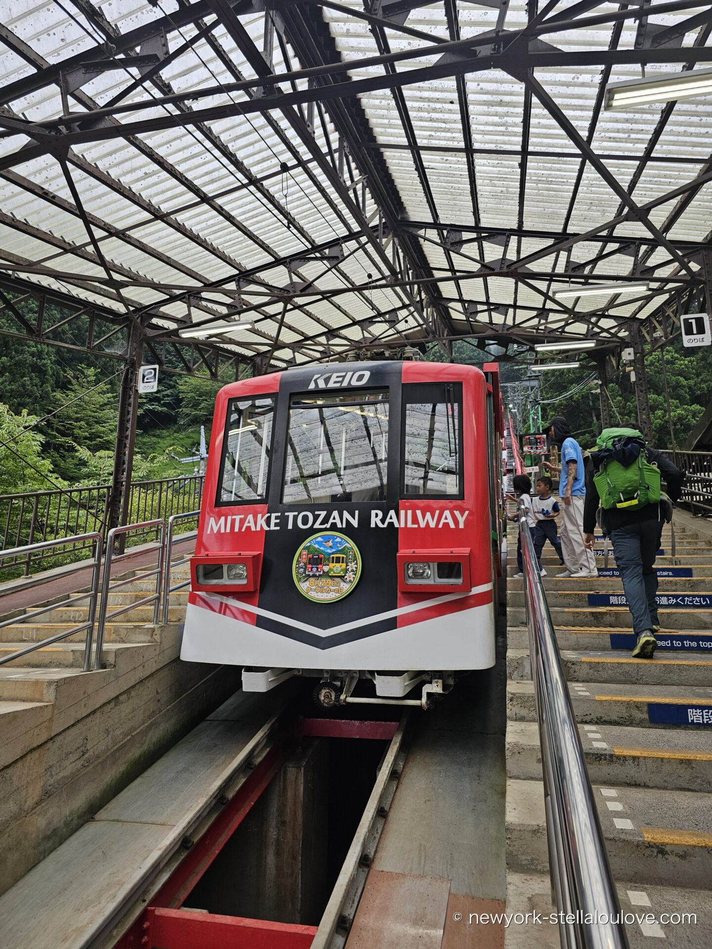 御岳登山鉄道のケーブルカー